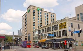 Holiday Inn Express North Shore Pittsburgh